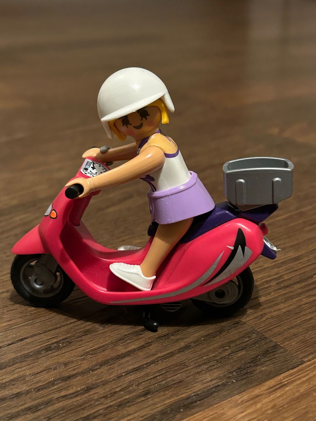 Playmobil Spielzeuge: Playmobil Motorradfahrerin – Gebraucht aus Neftenbach von boskop1 1