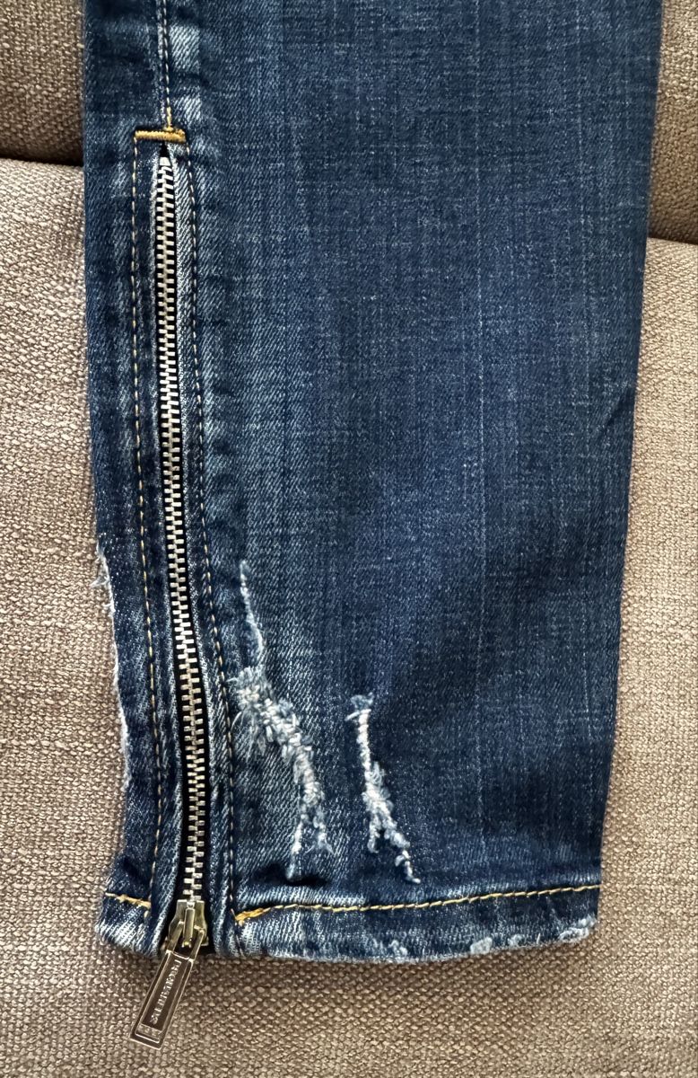 Dsquared2 Jeans: Dsquared2 Jeans - Size 42 - Stylish Distressed Look, Cool St – Nuovo (secondo la descrizione) da Wallisellen venduto da Corinne.- 6