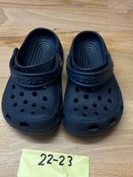 Kinder Clogs Crocs dunkelblau Grösse 22-23 guter Zustand