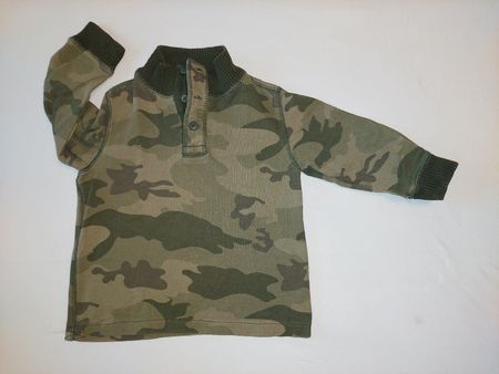 Cooles Camouflage Sweatshirt Gr. 98/104