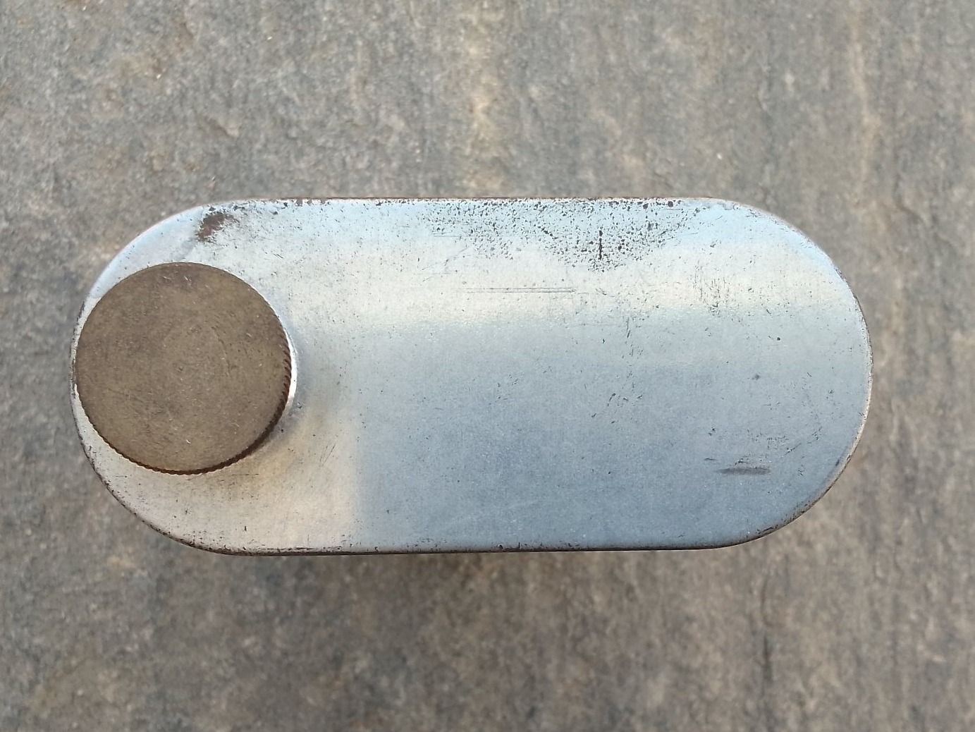 Benzinkanister: Ancienne canette d`alcool á brûler – Gebraucht aus pully von gringoloko 2