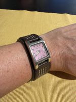 Nixon Armbanduhr Zifferblatt rosa Lederband braun gebraucht