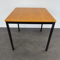 Büro Fürrer Basic Besprechungstisch 800x800 mm - Buche