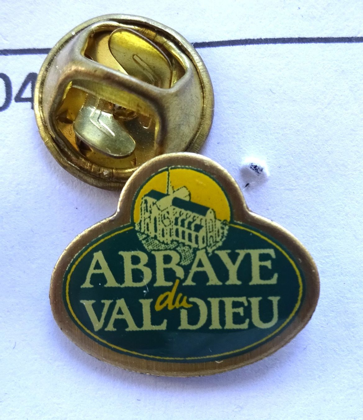 Plaquettes & Badges: Pin  ABBAYE  Val du DIEU – D'occasion à Utzenstorf par BUtter81