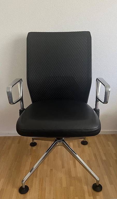 Vitra Sedie: Vitra ID Mesh Chair Conference – Usato da Grandvaux venduto da sbi_b2q6