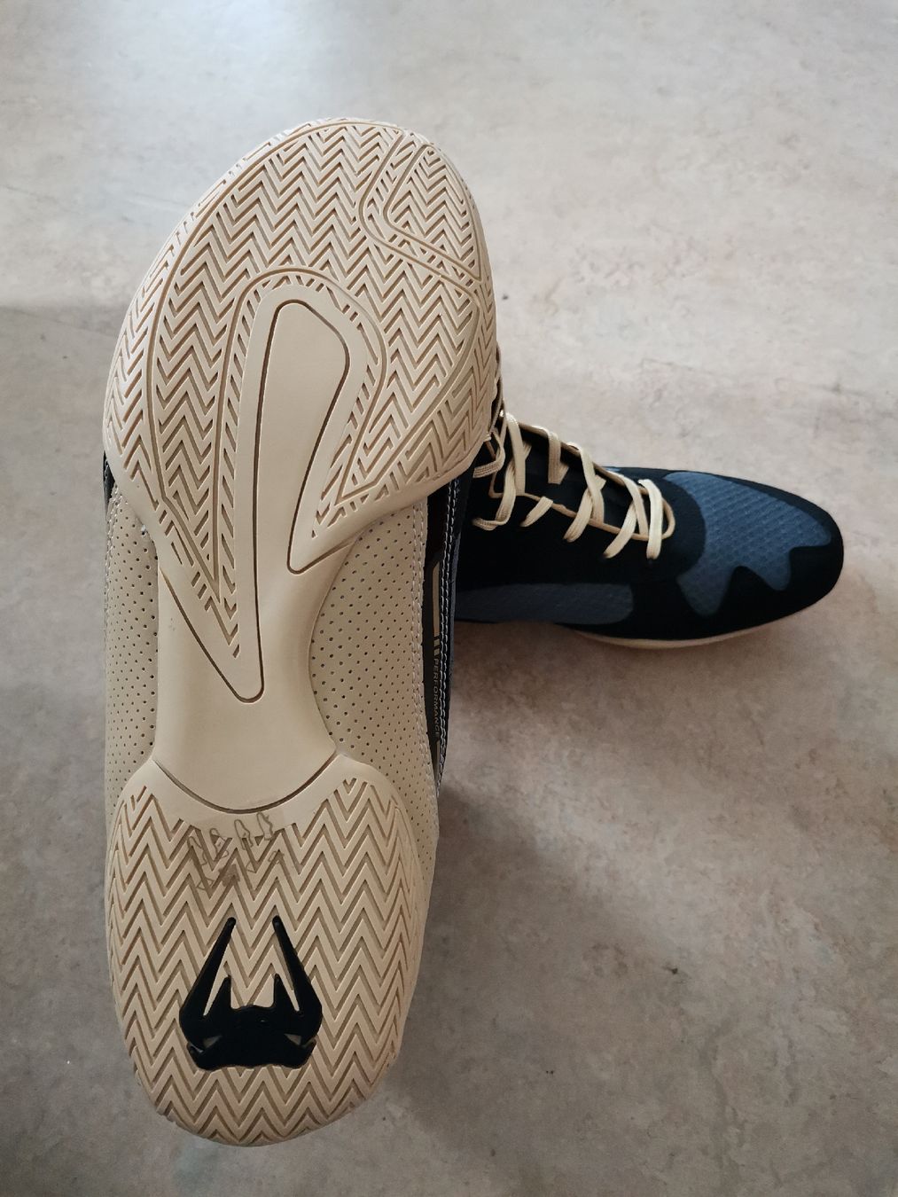 Scarpe da uomo: Boxschuhe Venum Gr. 48 – Nuovo e nell'imballaggio originale da Winterthur venduto da Chinaza 2