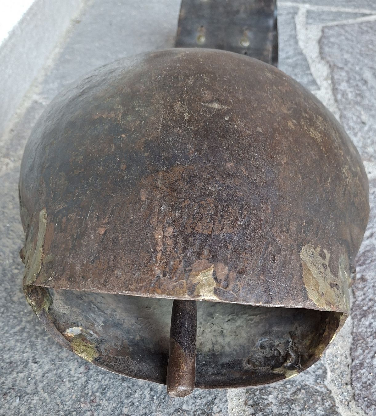 Campanacci mucche: Alte Kuhglocke mit Lederriemen. – Usato da Pfäffikon ZH venduto da enderby01 2