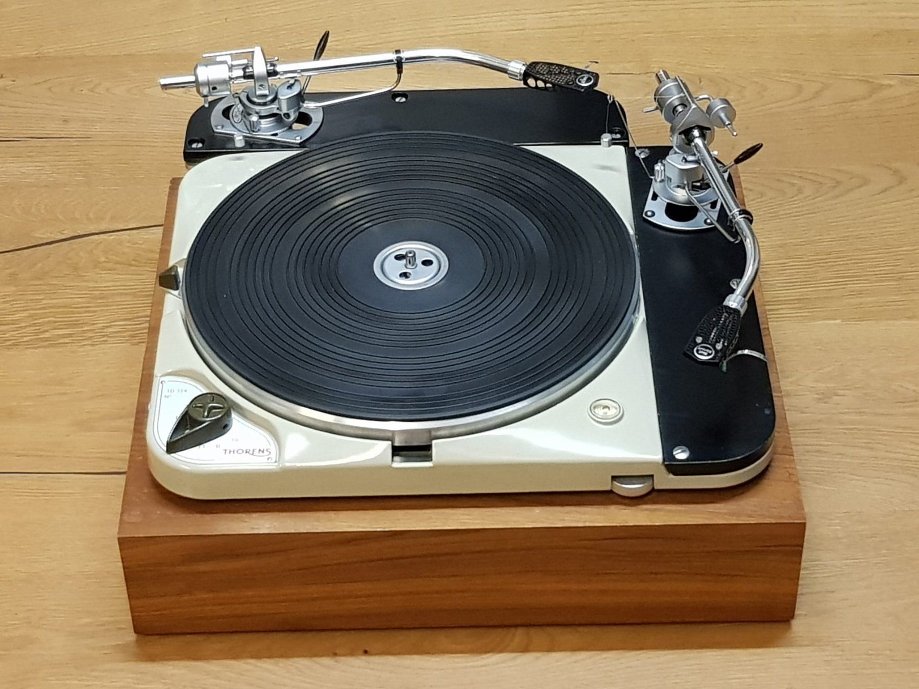 Thorens Giradischi: Adapter Board für Thorens TD124 – Nuovo e nell'imballaggio originale da Esslingen venduto da Sascha011113 1