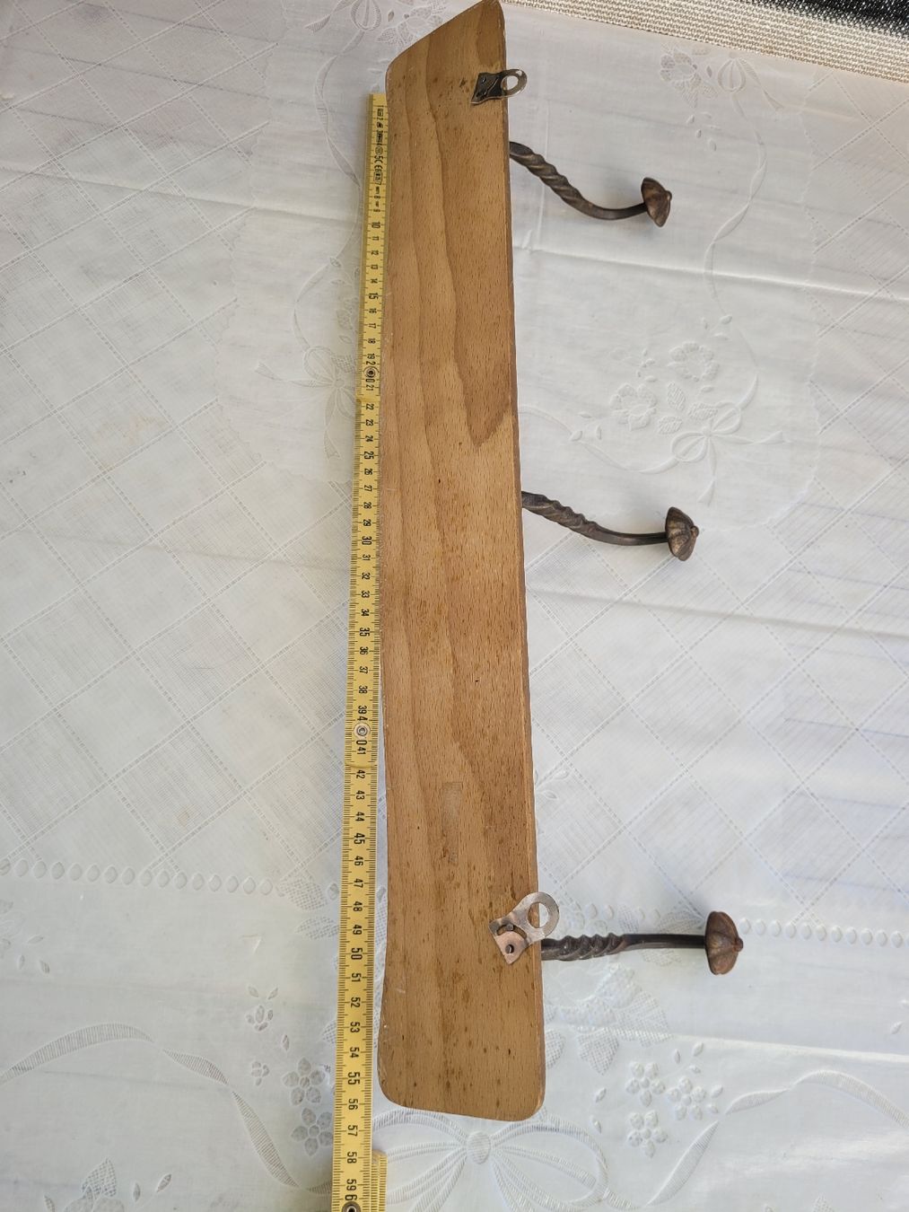 Porte manteau: Antike, robuste Wandgarderobe  – D'occasion à Buttikon SZ par Corendo 5