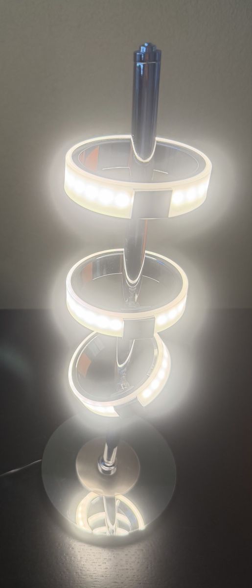 Lampade: Büro Tischleuchte LED Design Chrom – Usato da Erlenbach ZH venduto da pibooks 2