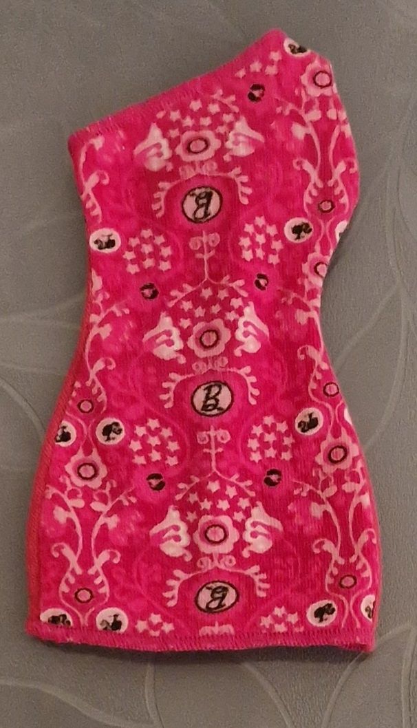 Bambole: Robe pour Barbie – Usato da Couvet venduto da Pioune