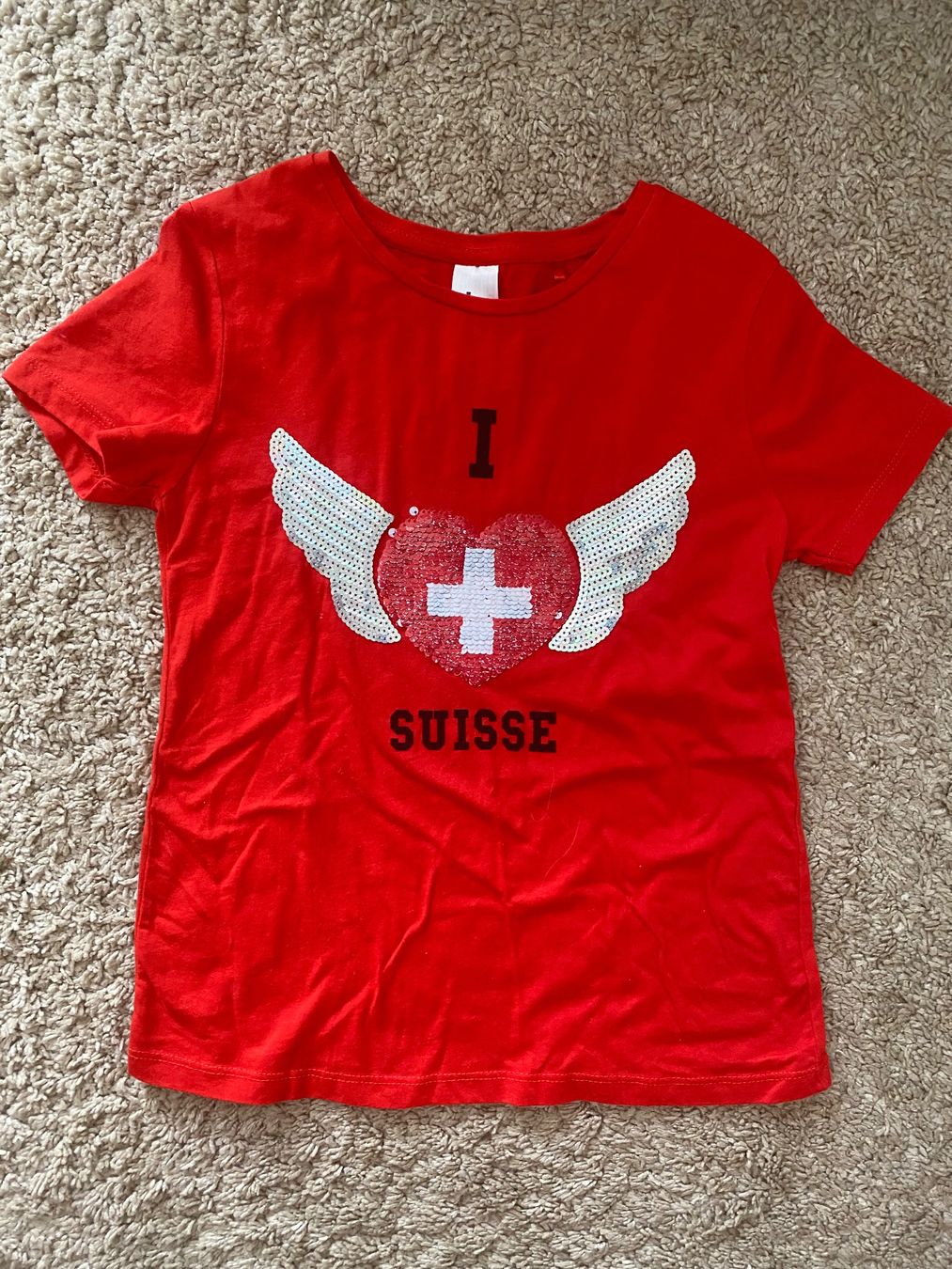 Camicette, T-shirt & Top: Schweizerische T-Shirt, Gr.134-140 – Usato da Vezia venduto da luce2011 1