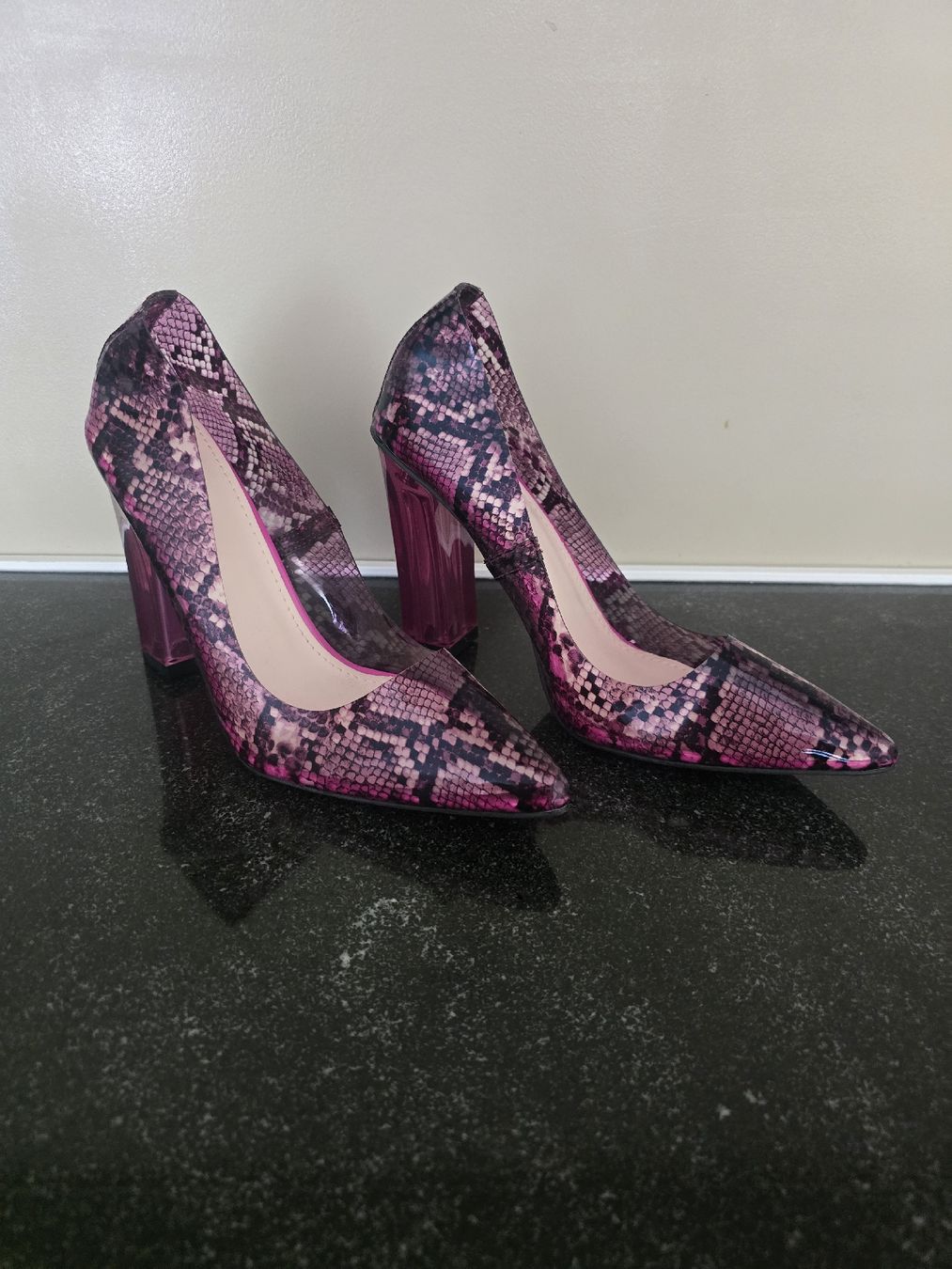 Scarpe da donna: Raid Pumps - NEU - Grösse 38 – Nuovo (secondo la descrizione) da Hägglingen venduto da Raff_Ella