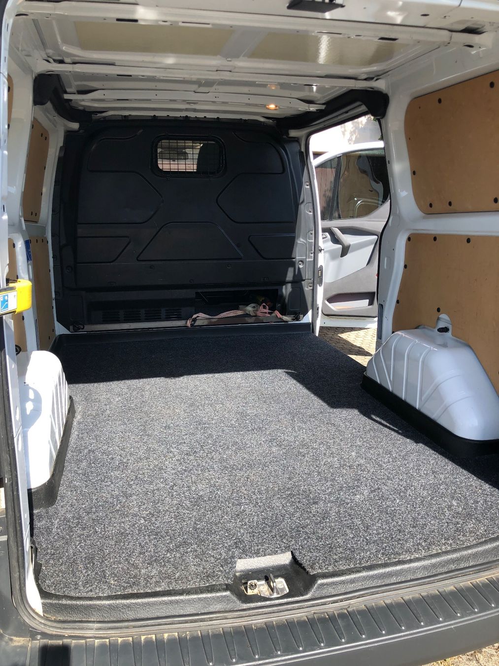 Ford Nutzfahrzeuge: Ford Transit Custom – Gebraucht aus Bözberg von mes_2xwg 5