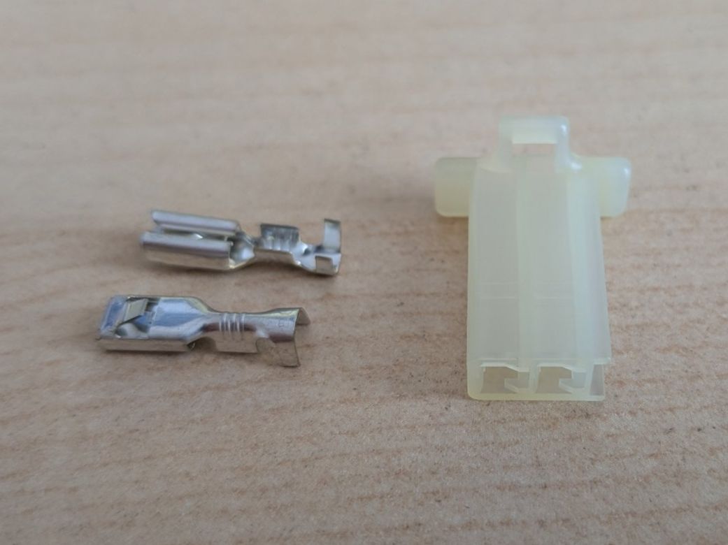 Suzuki Alle Motorradersatzteile: Stecker Sumitomo MTW110 2pin – Neu (gemäss Beschreibung) aus Münsingen von Rufer34