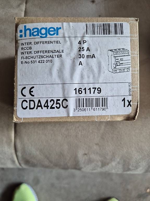 Interruttori: Hager Inter Dif. 4P. 25A.30 mA – Usato da Dulliken venduto da Undercover