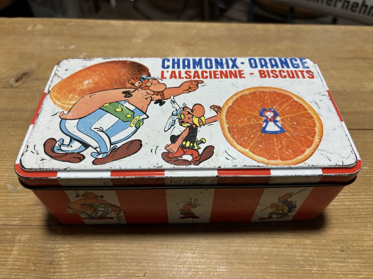 Zuccheriere: Asterix Obelix, Blechdose, Orange Biscuits, Alsace – Usato da Staufen venduto da timelessvintage