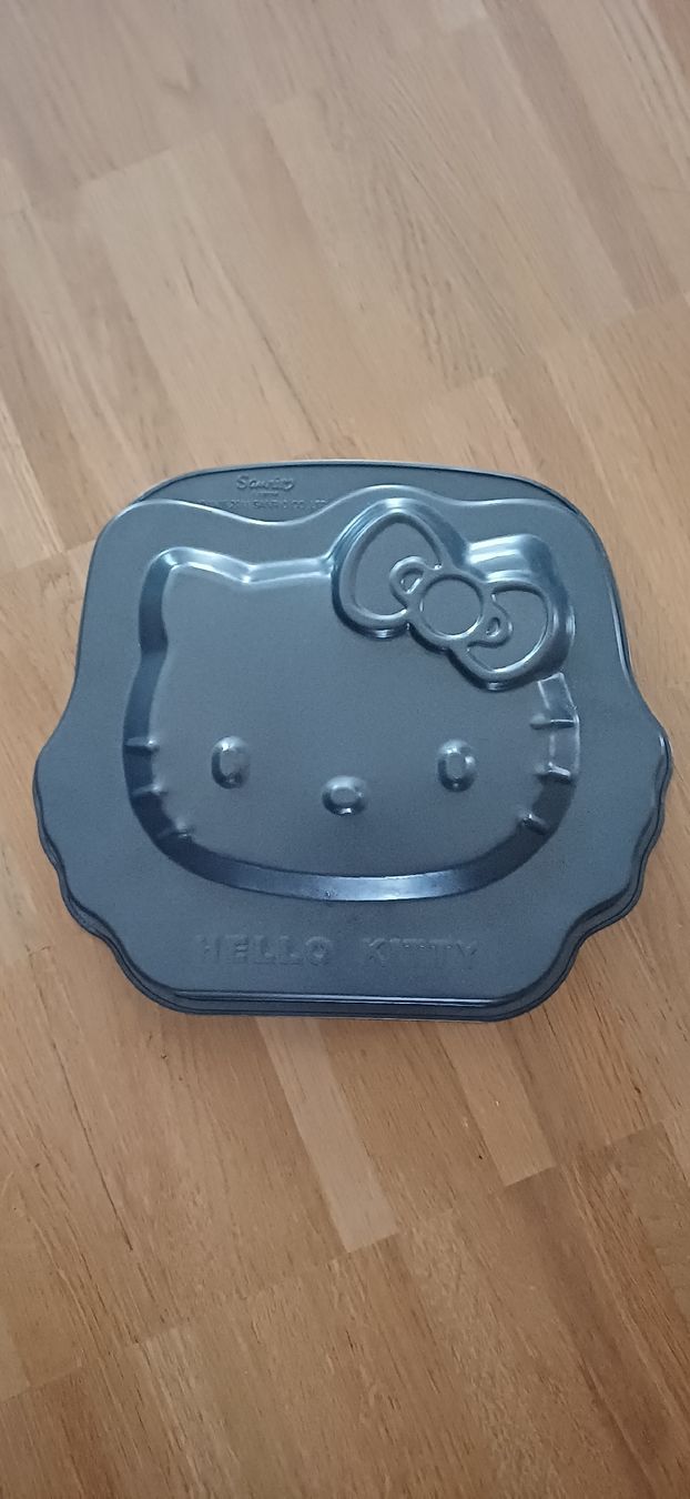 Hello Kitty Teglie da forno: Backform Hello Kitty  – Nuovo (secondo la descrizione) da Wittenbach venduto da nic_gvc6