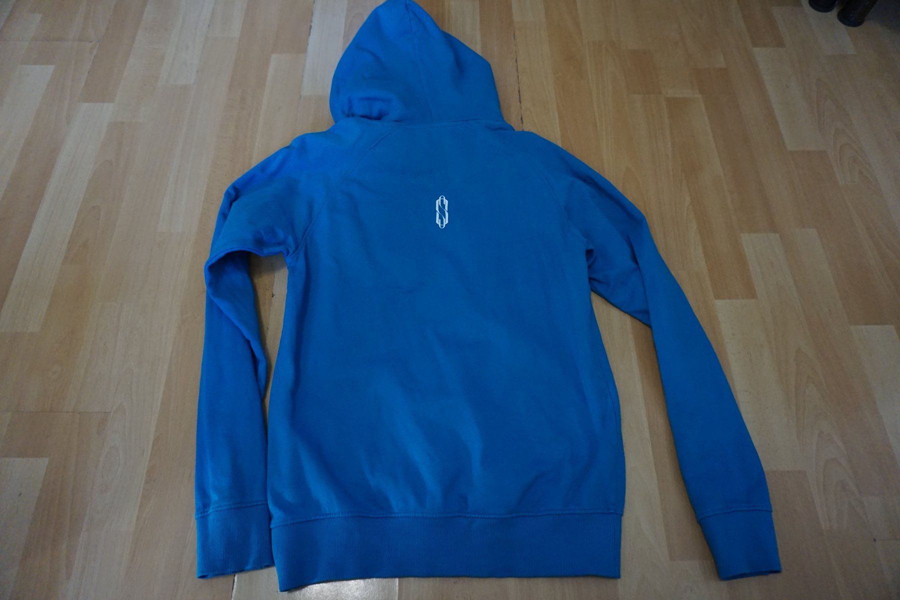 Maglioni & Felpe: Hoodie mit Logo, Grösse S – Usato da Zürich venduto da einalemjena 5
