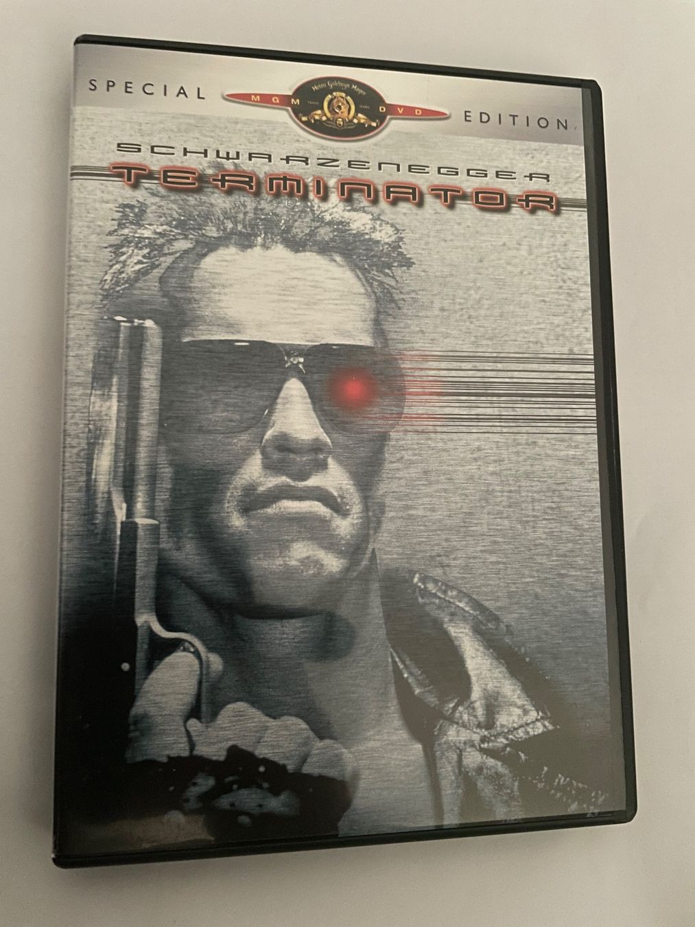 Tutti i DVDs: Terminator – Usato da Winterthur venduto da Cobraforce