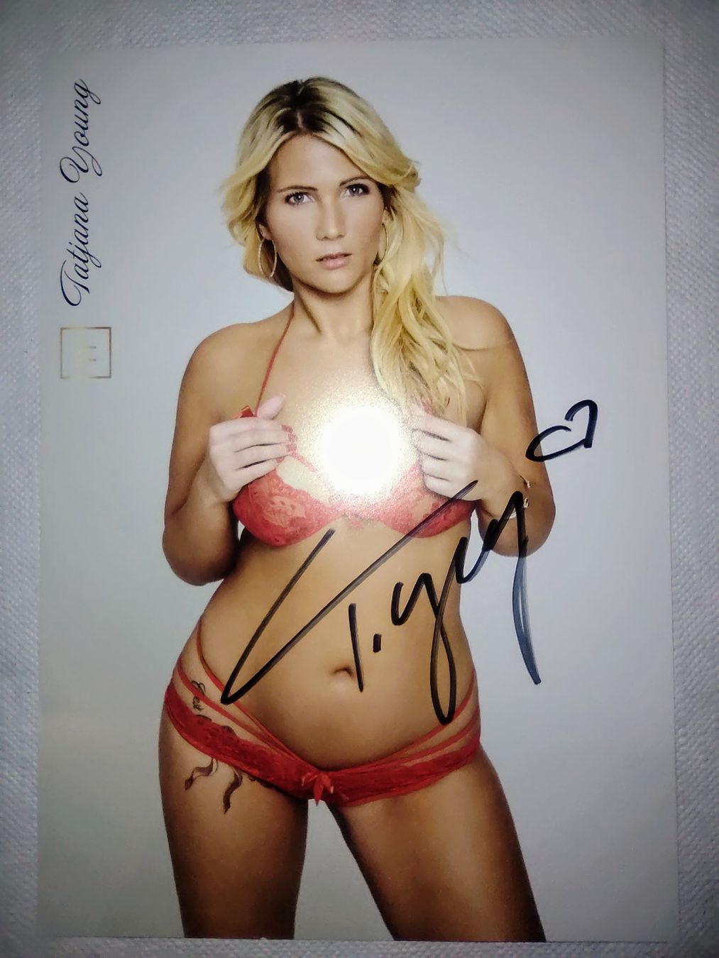 Autogramme: TATJANA YOUNG AUTOGRAMM ** ORIGINAL ** GROSSFORMAT ** – Gebraucht aus Lupfig von Womewome