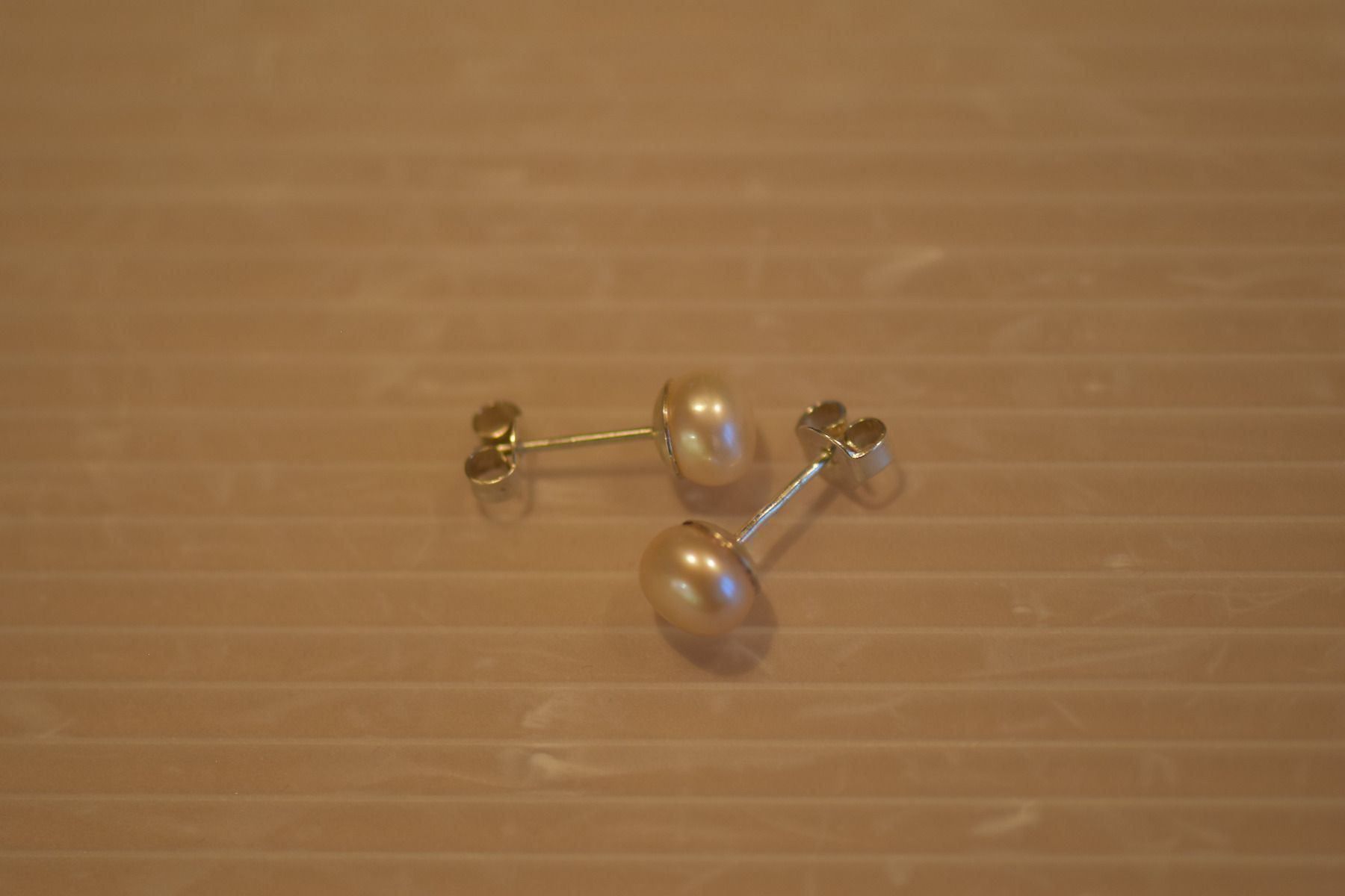 Ohrringe & -stecker: Natural Orange Perlen Silver Ohrring – Neu und originalverpackt aus Bévilard von Yougems 5