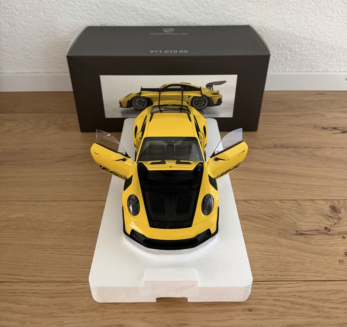 Porsche Modellautos: Porsche 911 GT3 RS (992) – Neu (gemäss Beschreibung) aus Heerbrugg von Bnielliyedi 5