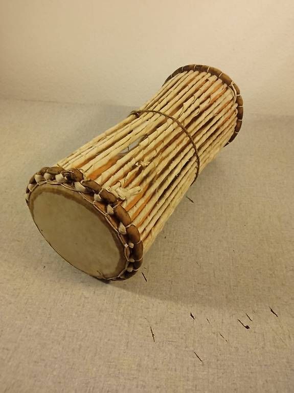 Instruments de musique: Speaking drum / talking drum – D'occasion à Basel par Petergunn