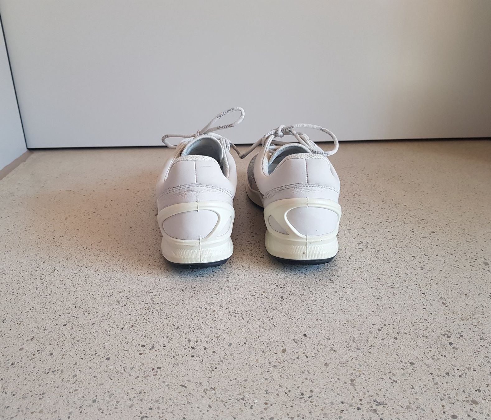 Ecco Scarpe da donna: Ecco Biom Fjuel Wanderschuhe Grösse 38 – Usato da Basel venduto da chien008 2