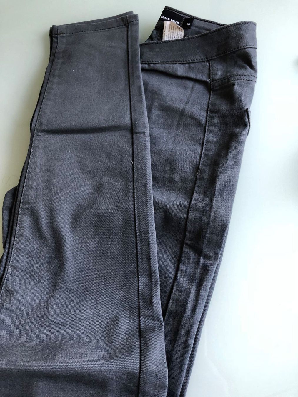 Jeans: Jeans - Einzigartige Styles für dich – Nuovo e nell'imballaggio originale da Adliswil venduto da Jessik0 1
