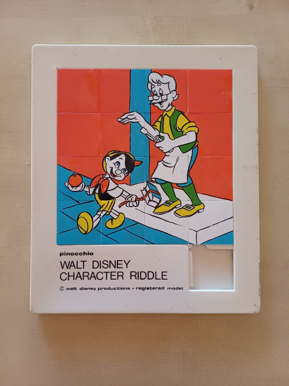 Disney Puzzle: Puzzle scorrevole Pinocchio, vintage – Usato da Gordevio venduto da bre_jwm5