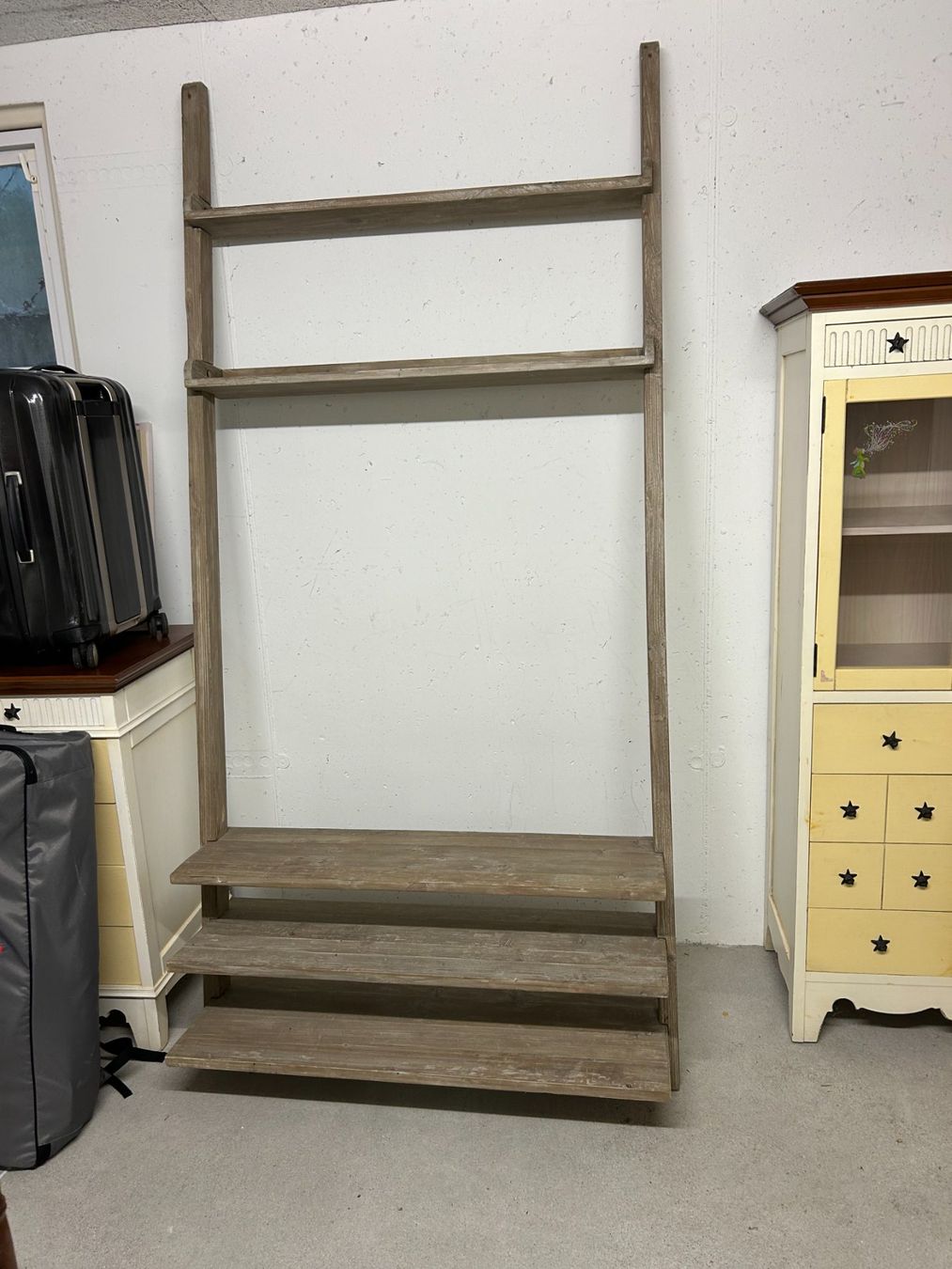 Maisons du monde Scaffali: Holzregal im rustikalen Stil. – Usato da Forch venduto da gro_ln65