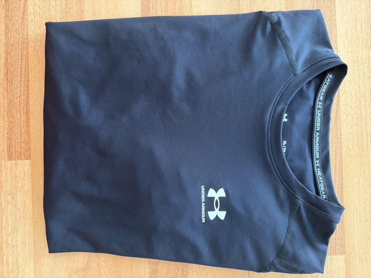 Under Armour T-Shirts: Under armour heatgear  – Neu (gemäss Beschreibung) aus Arbon von lea_h6r7