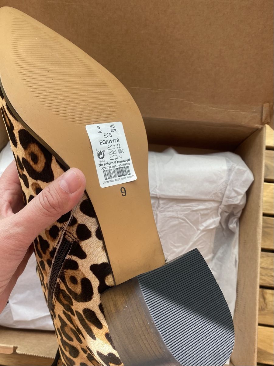 Scarpe per cavalli: Leopard Print Ankle Boots, Size 9 UK EU, New – Nuovo e nell'imballaggio originale da Safenwil venduto da rgs_tg62 2