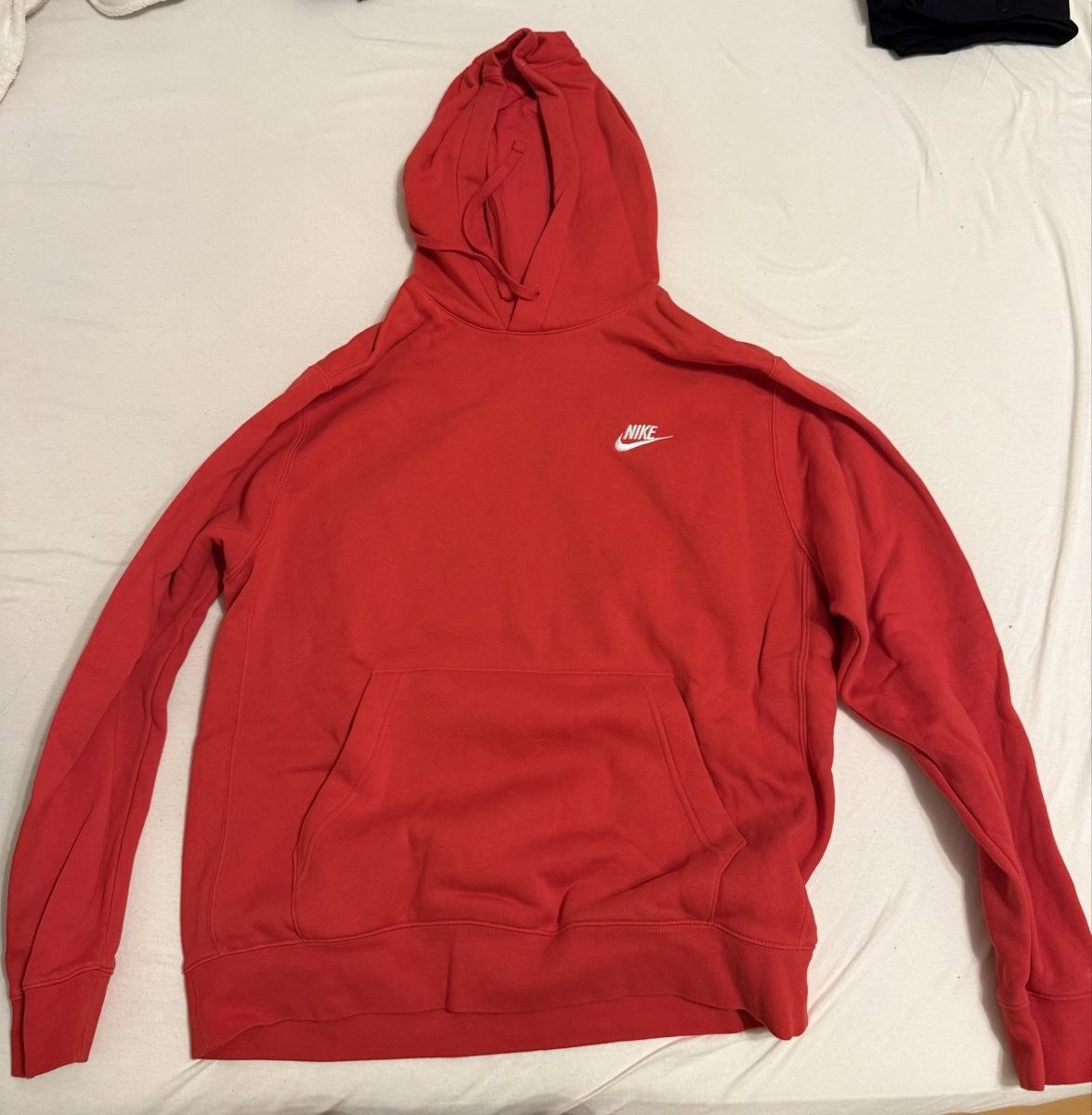 Nike Pulls & Sweat-shirts: Nike Hoodie – D'occasion à Basel par daut.22