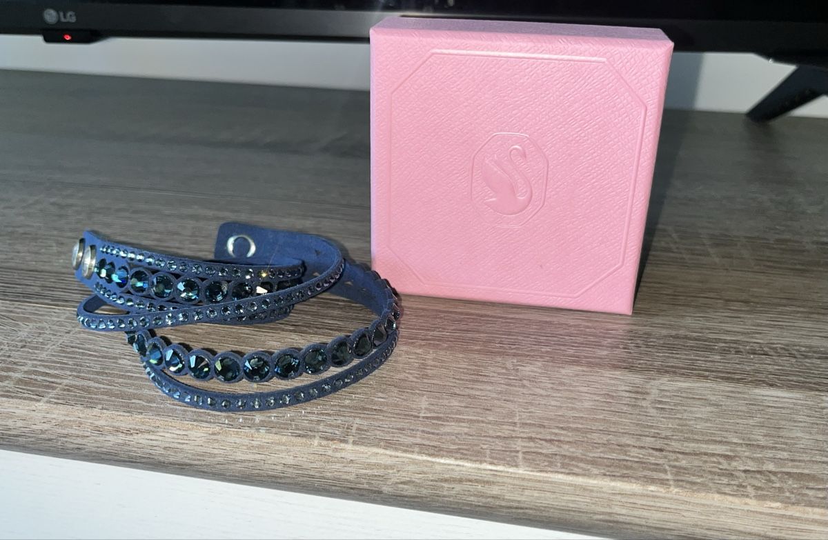 Swarovski Bracelets: Bracciale blu Swarovski  – D'occasion à Pambio-Noranco par val_97q2