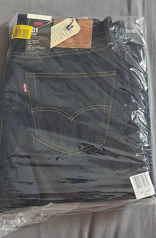 Levi's Jeans: Levis 501 Loose Jeans W33/L34 – Usato da Bern venduto da ykn_fkl6 2