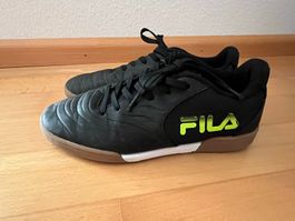 Fila Fussballhallenschuhe schwarz Grösse 46