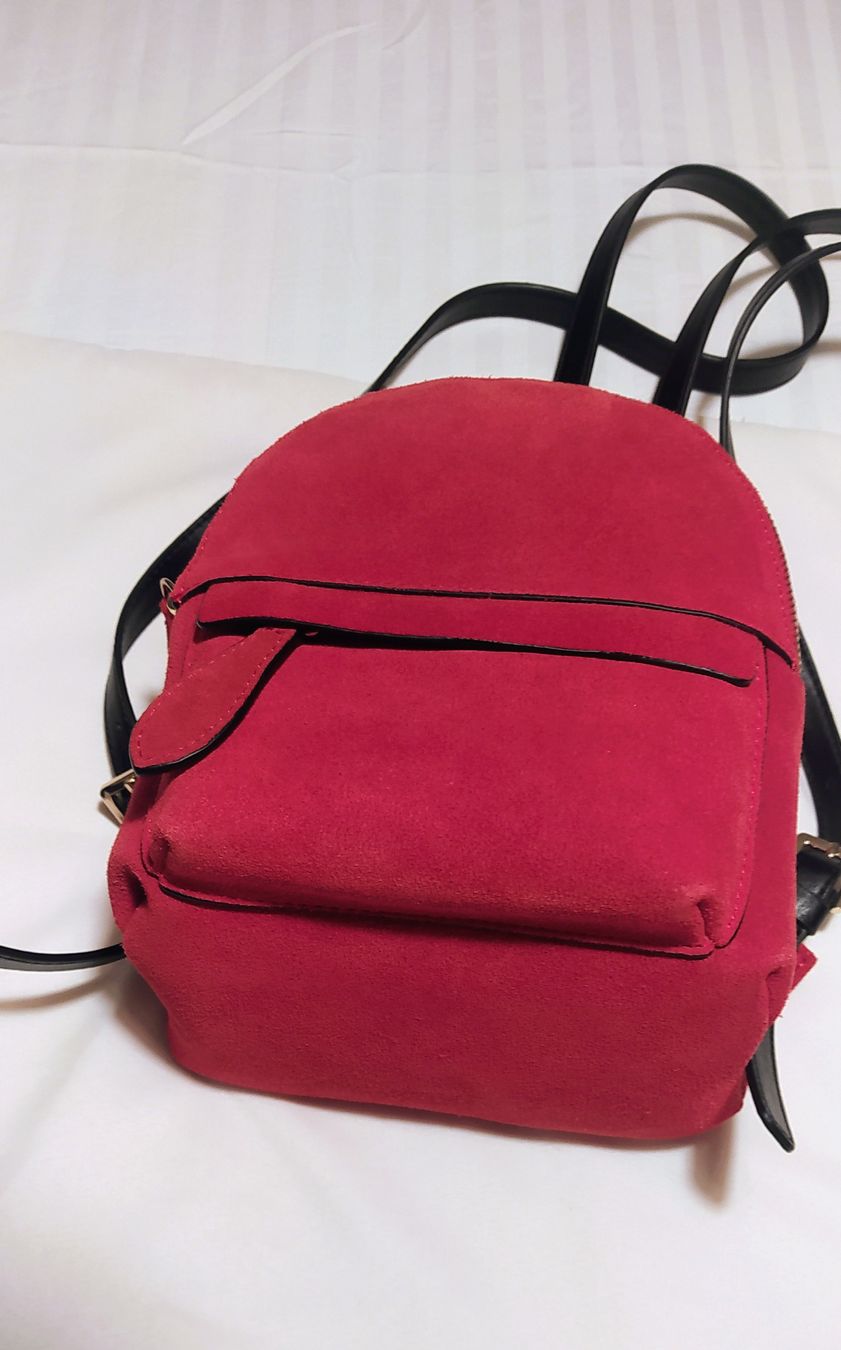 Zaini: Red Suede Mini Backpack – Nuovo (secondo la descrizione) da Basel venduto da beg_6v7r 2