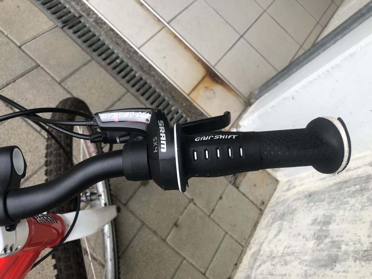 Woom Biciclette: Woom 5 rot – Usato da Wangen b. Olten venduto da Blink1822 3