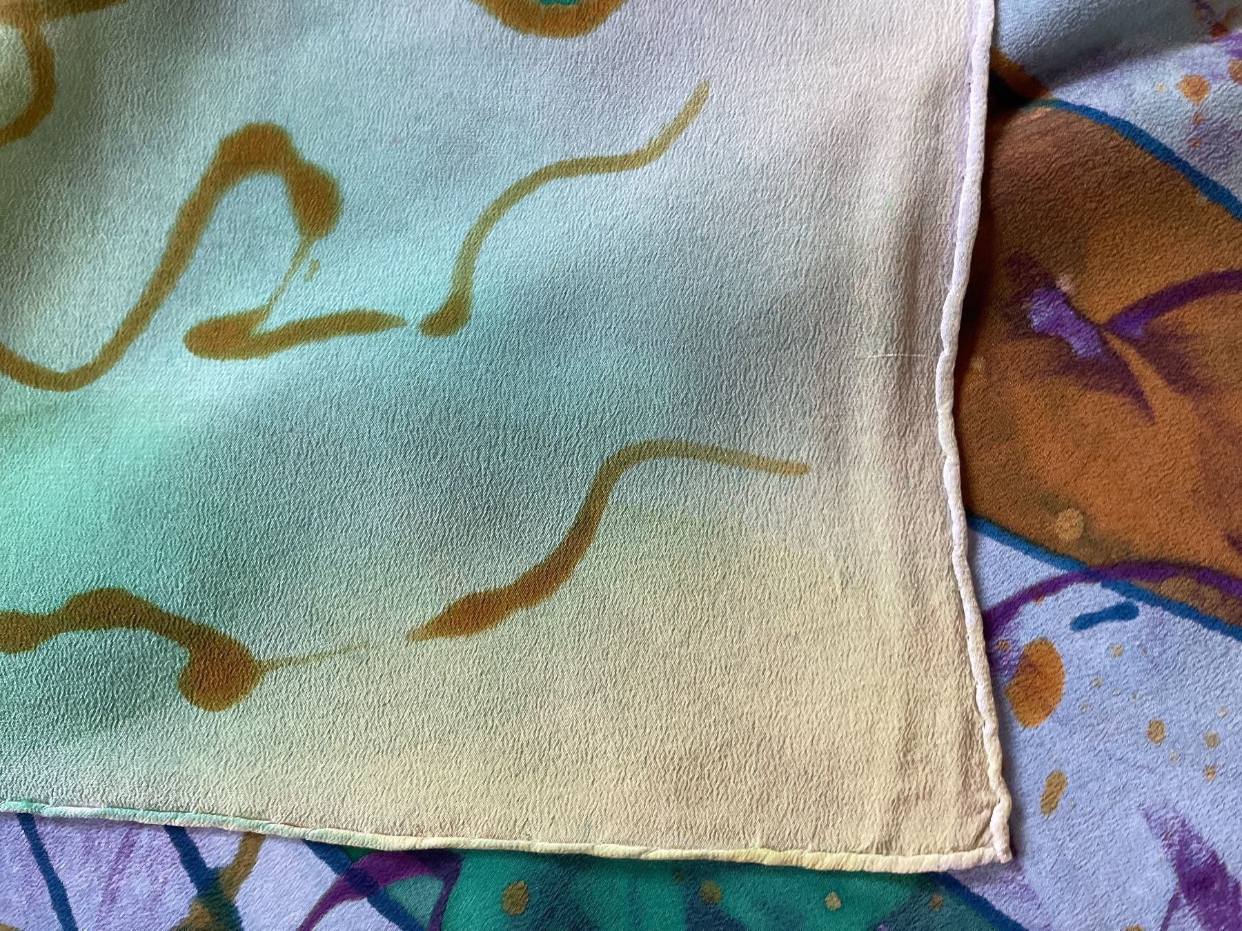 Foulards, Tücher & Schals: Seidenschal – Gebraucht aus Zizers von Hallab 1