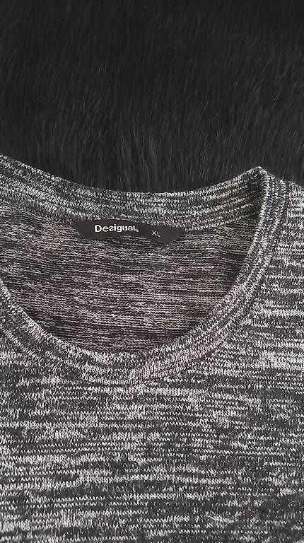 Pullover & Sweatshirts: Pullover von Desigual Gr. XL – Gebraucht aus Allschwil von Camy061 1