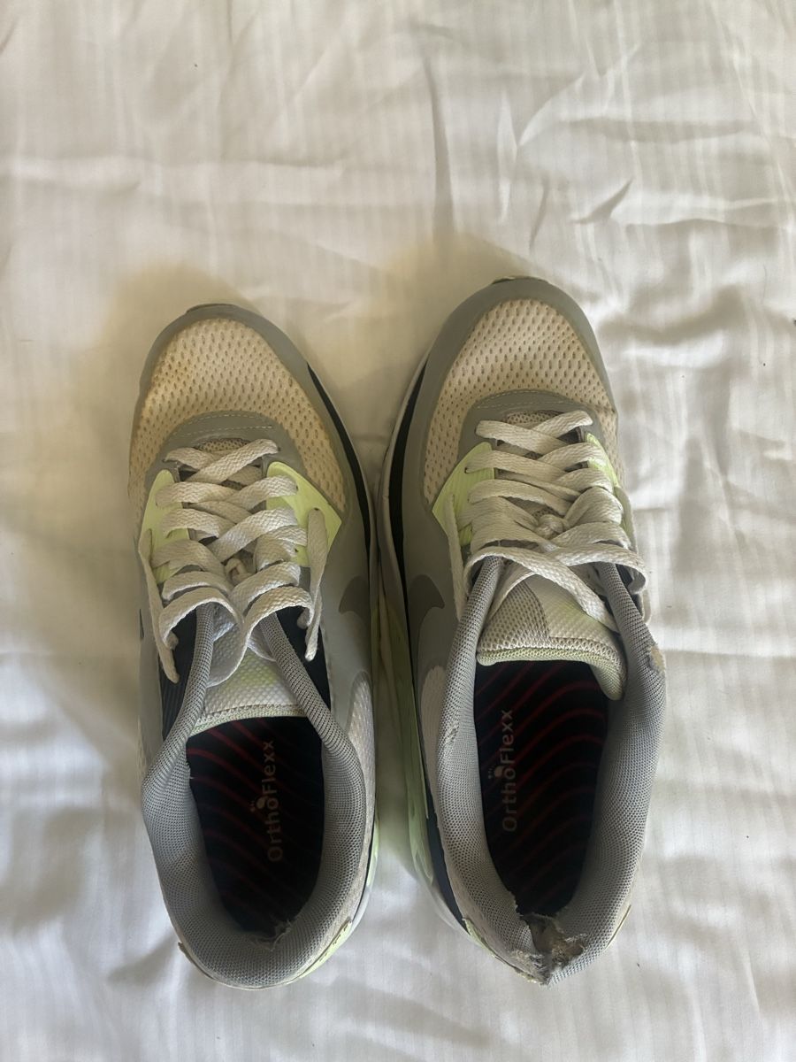 Nike Scarpe da uomo: Nike Air Max 90 Trainers light grey size 41 used – Usato da Zürich venduto da Sergio.BR 3