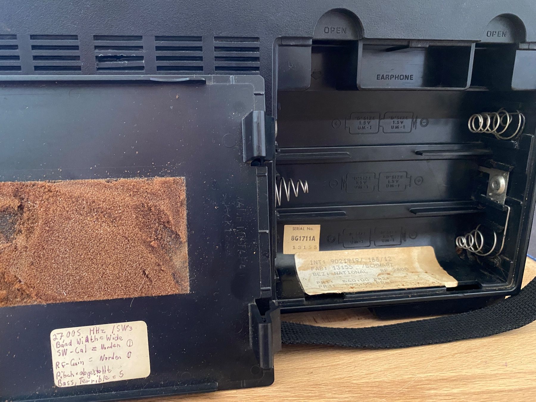 Panasonic Radio: Radio National Panasonic DR-28 – Difettoso da La Tour-de-Peilz venduto da Rullis 7
