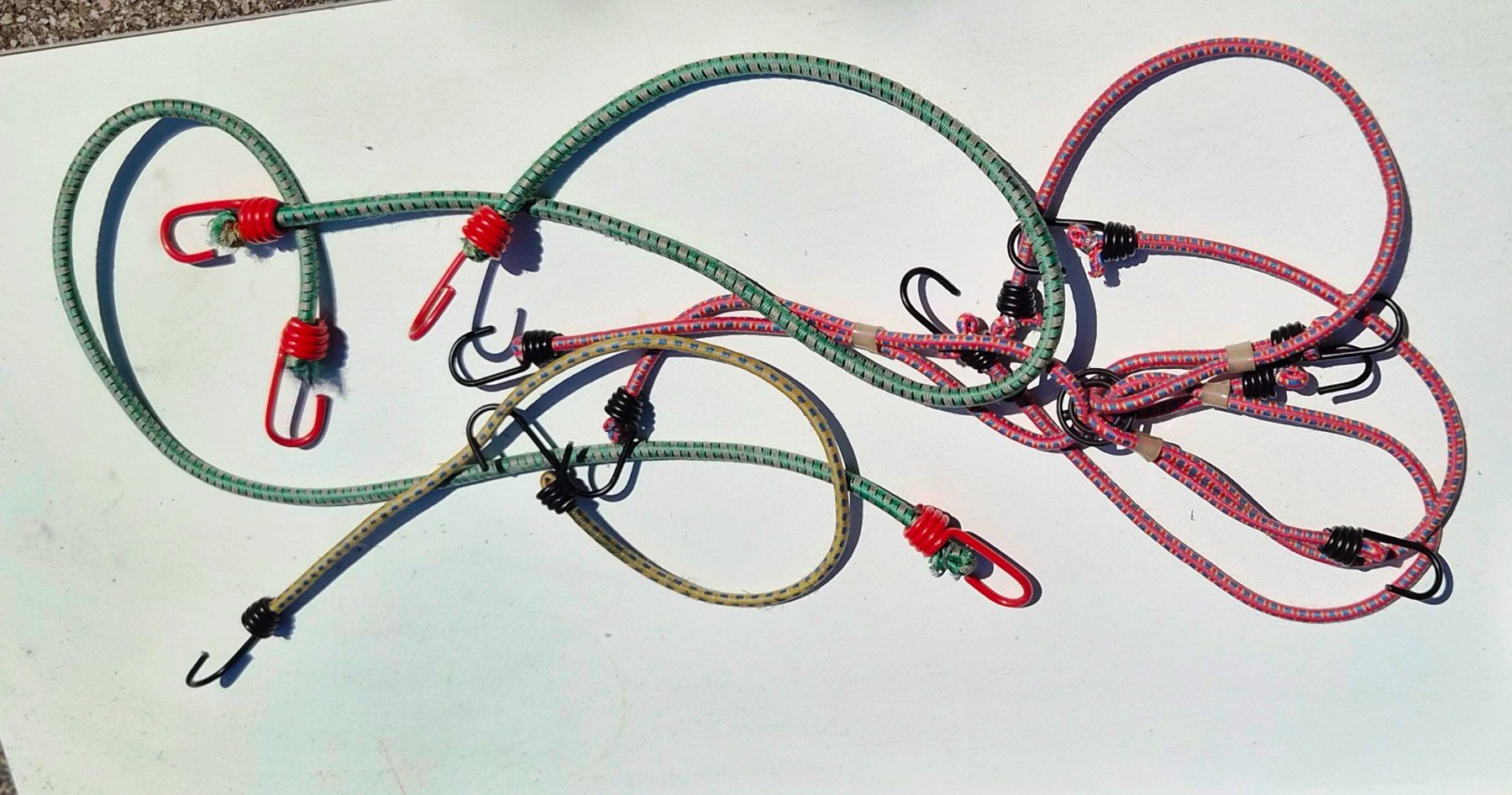 Corde: Gummiseile mit Haken 5 Stück gebraucht – Usato da Zürich venduto da Primanoctis