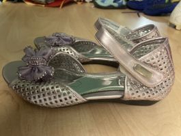 Lila Mädchen Sandalen, Grösse 35, neu Sommer