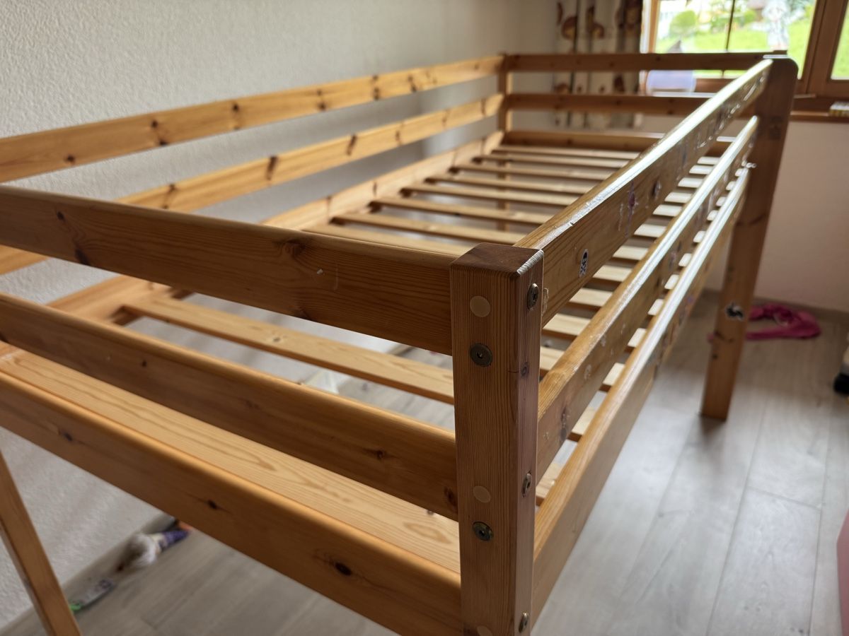 Betten: Hochbett 90x200 – Gebraucht aus Bäretswil von martin.87 1