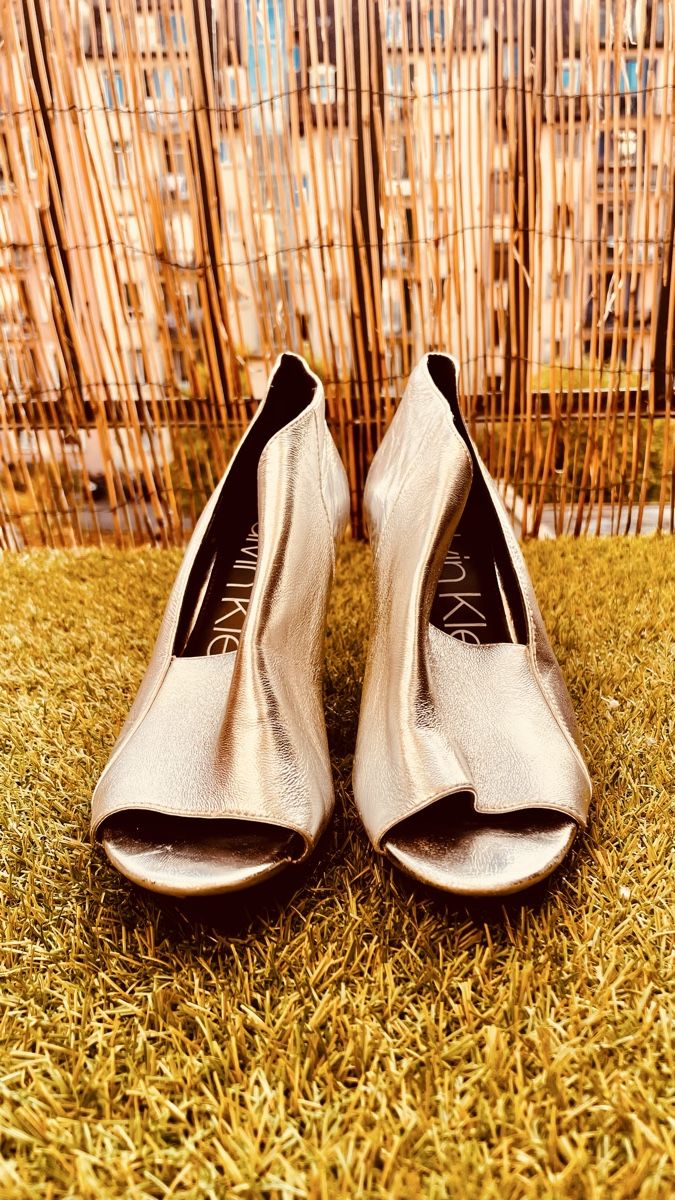 Calvin Klein Scarpe da donna: Pumps Calvin Klein Silber, Größe 39 - Elegant! – Usato da Luzern venduto da lei_5btm 3