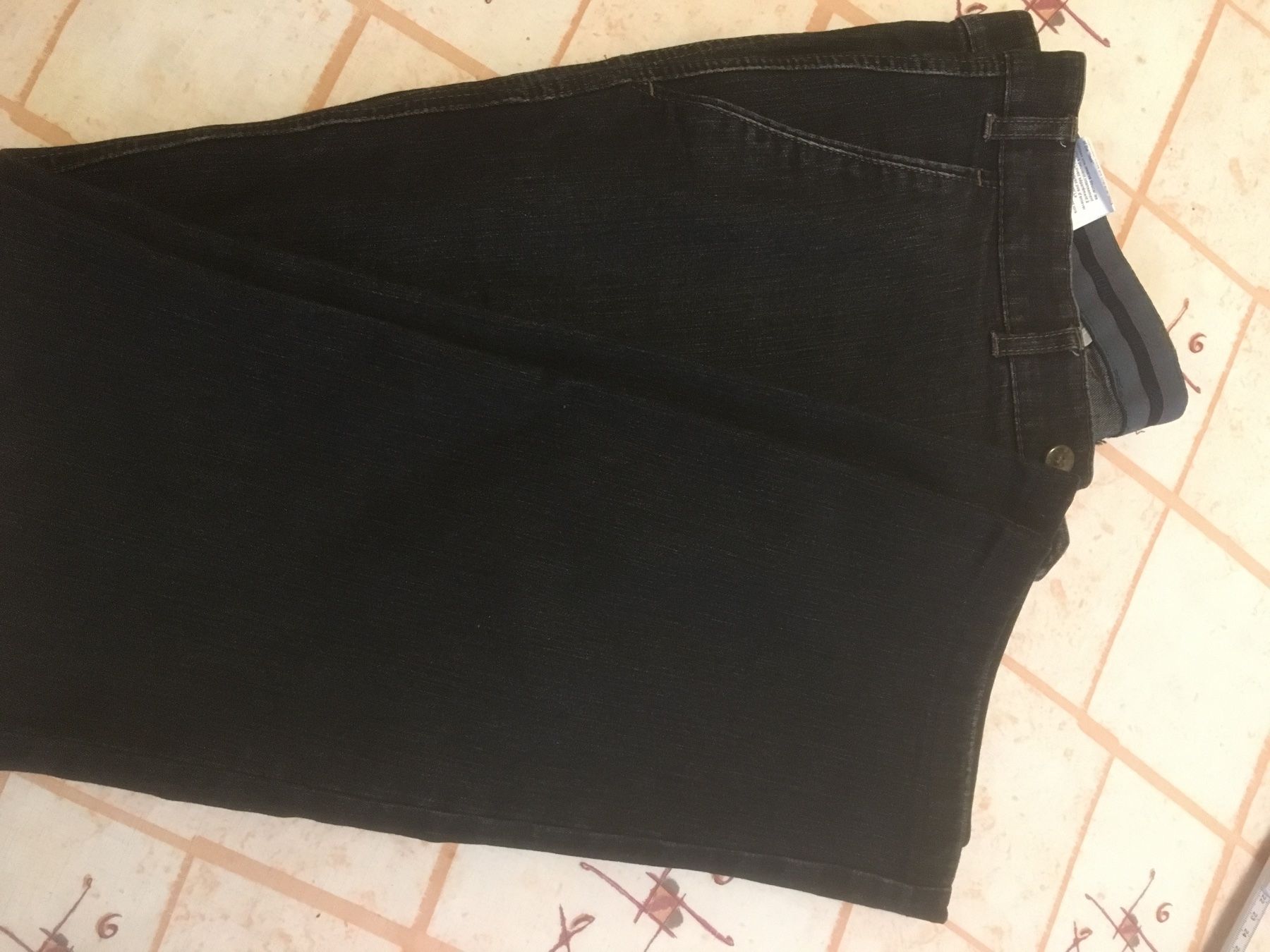 Pantaloni: Hose – Usato da Schaffhausen venduto da ann_g6tx 1
