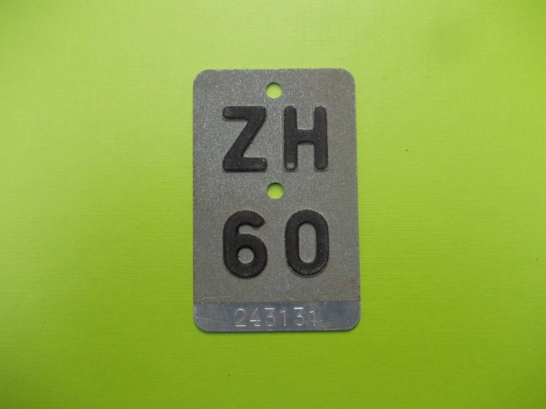 Insegne: Velonummer / Fahrradnummer ZH 60 – Usato da Gsteigwiler venduto da HORMIGA21